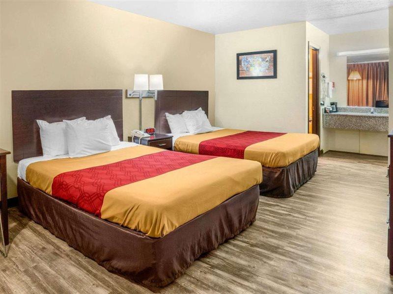 Econo Lodge Near Missouri University Of Science And Technology Rolla Exterior foto