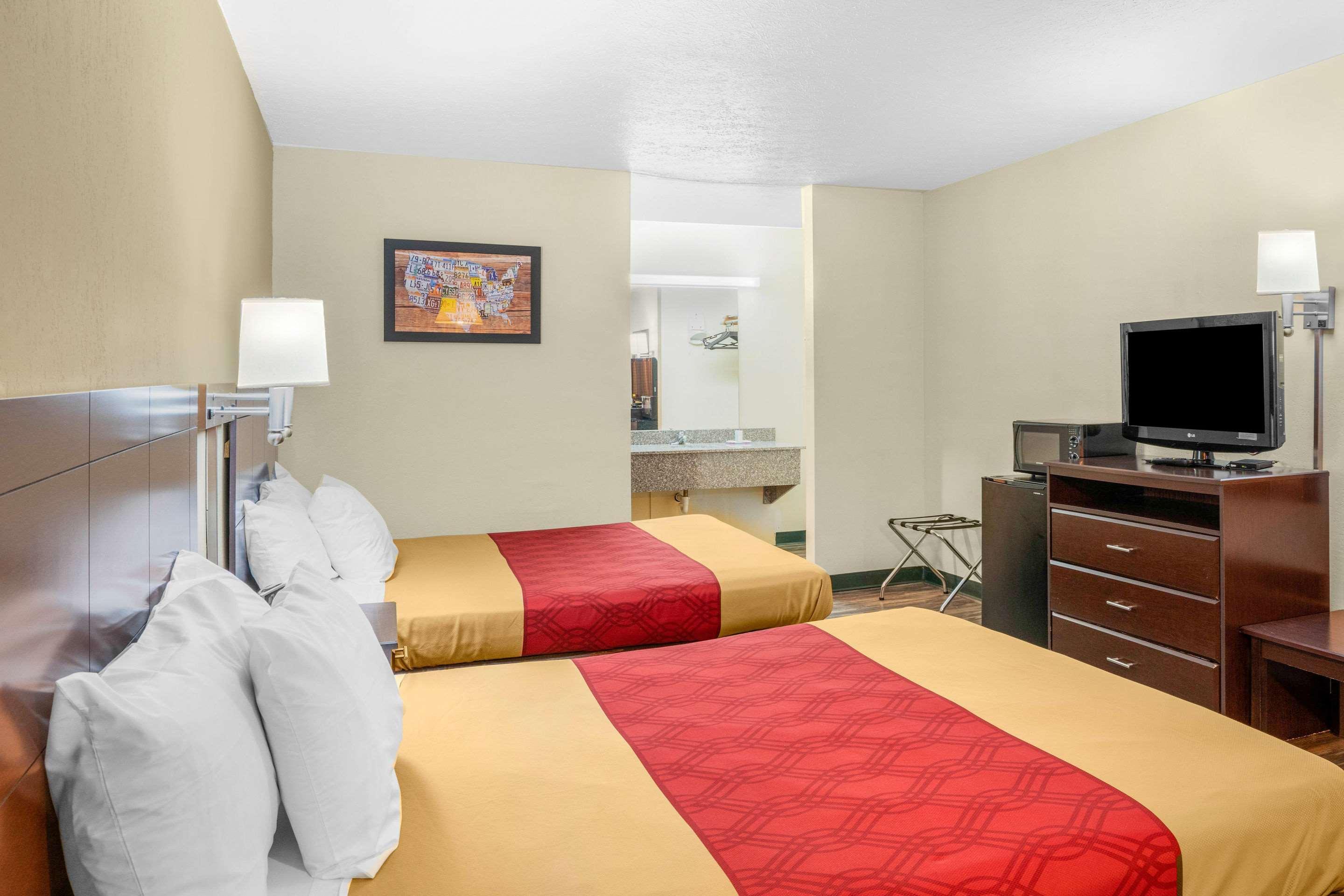 Econo Lodge Near Missouri University Of Science And Technology Rolla Exterior foto