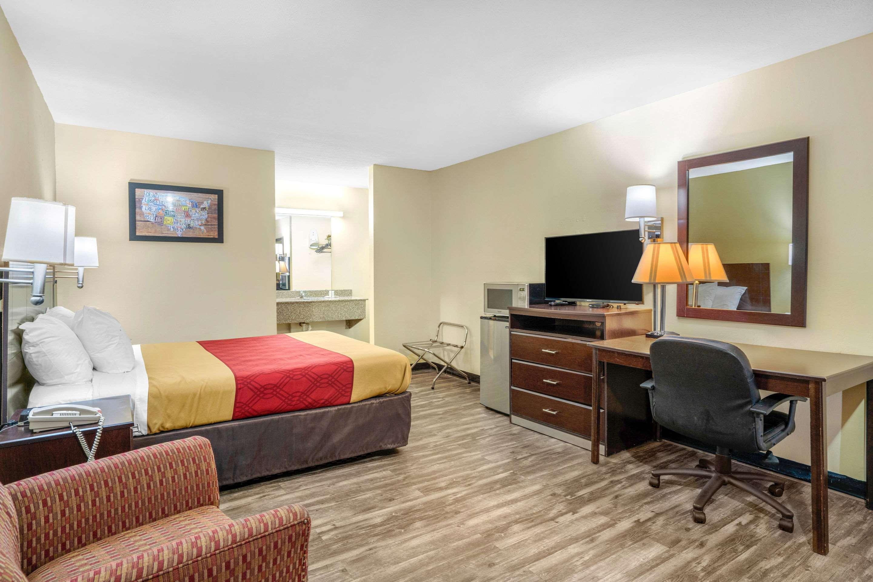 Econo Lodge Near Missouri University Of Science And Technology Rolla Exterior foto