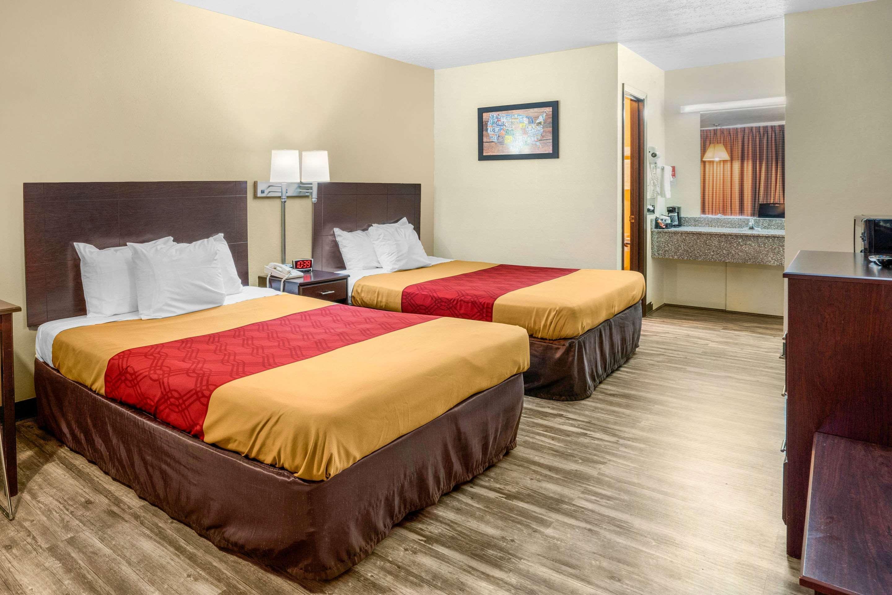 Econo Lodge Near Missouri University Of Science And Technology Rolla Exterior foto